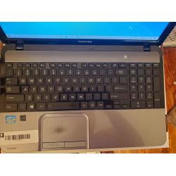 Toshiba Satellite L855 Notebook 15.6 Inch 4GB i3 Bad Battery