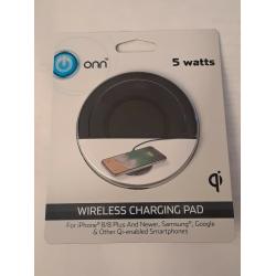 onn. 5W Black Wireless Charging Pad for Apple, Samsung, Google