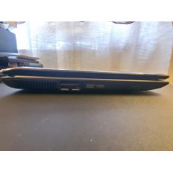 Asus K72F 17" Notebook Windows 10 Home 500GB/8GB